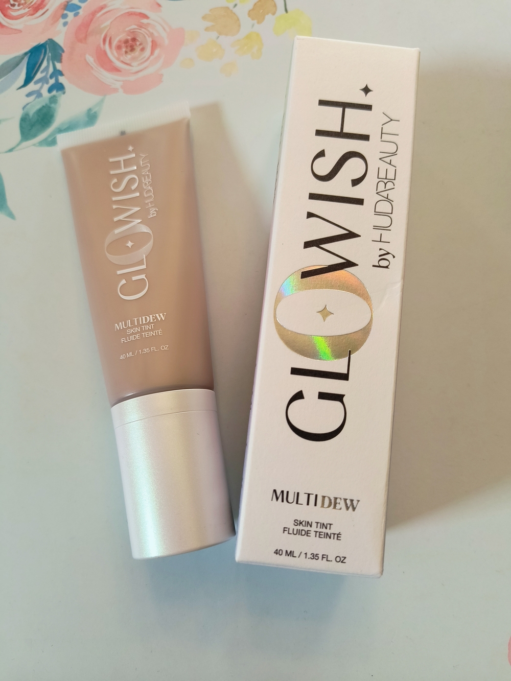 Huda Beauty GloWish MultiDew Skin Tint Foundation — 04 Light Medium